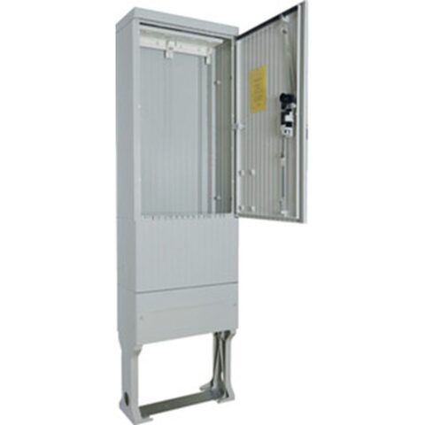 Armoire extérieure polyester pour kits N, socle à encastrer